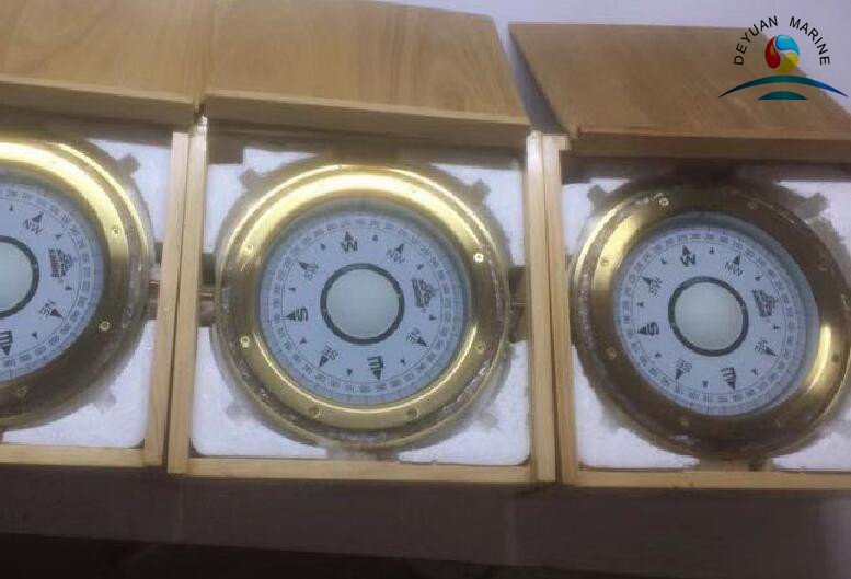 Emergency Magnetic Compass In Wooden Box