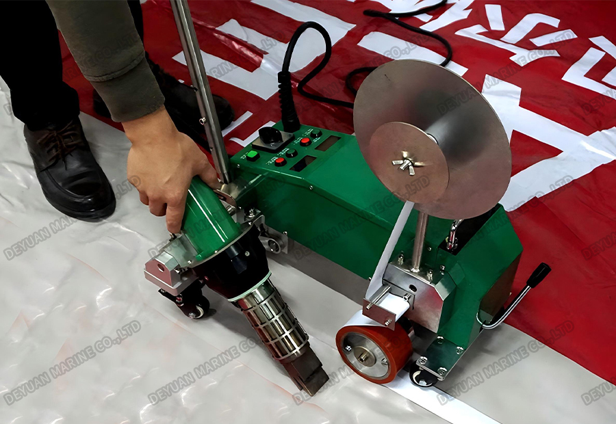 LST-MAT2 Advertising Tarpaulin Welding Machine -DEYUAN MARINE5